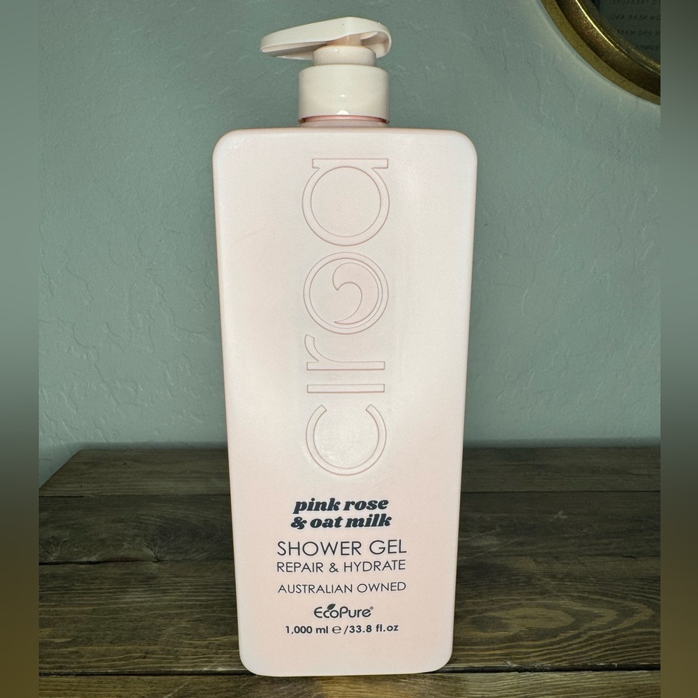 Ciroa 33.8fl oz Pink Rose & Oat Milk Shower Gel